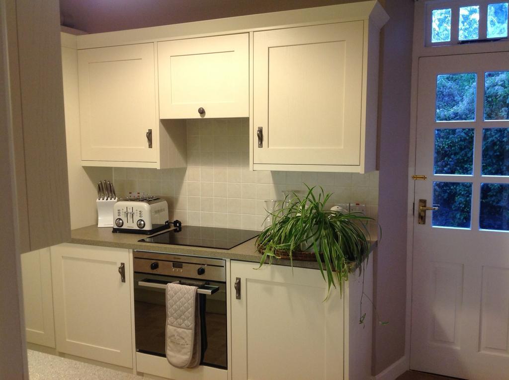 Narrow Water Castle Self Catering Accommodation วอร์เรนพอยต์ ห้อง รูปภาพ